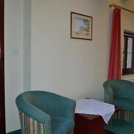 Victor - Sea View Cliff